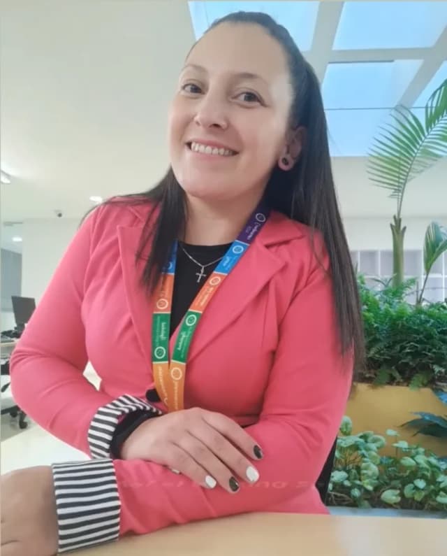 Angie Dajane Sabogal vela